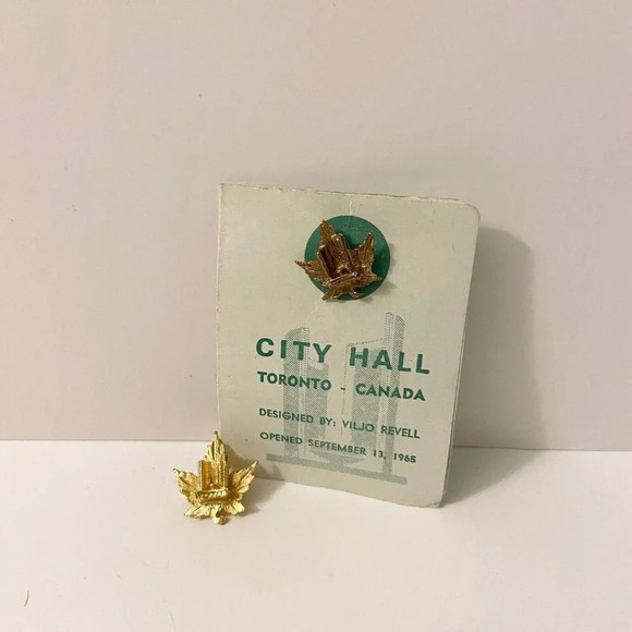 Vintage Maple Leaf Toronto City Hall Gold  Tone Enamel Pins - Picture 1 of 6